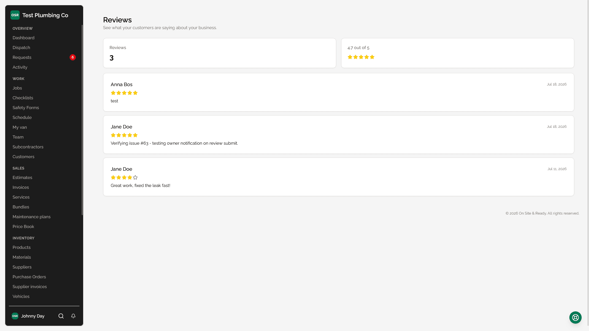 The reviews list with total count, average star rating, and individual reviews showing customer, stars, comment and date.